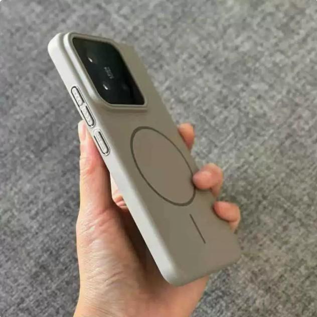 Подходит для Xiaomi 15Ultra Мягкий и увлажняющий тонкий магнитный чехол для телефона, Ультратонкий матовый противоударный чехол для Xiaomi 14PRO