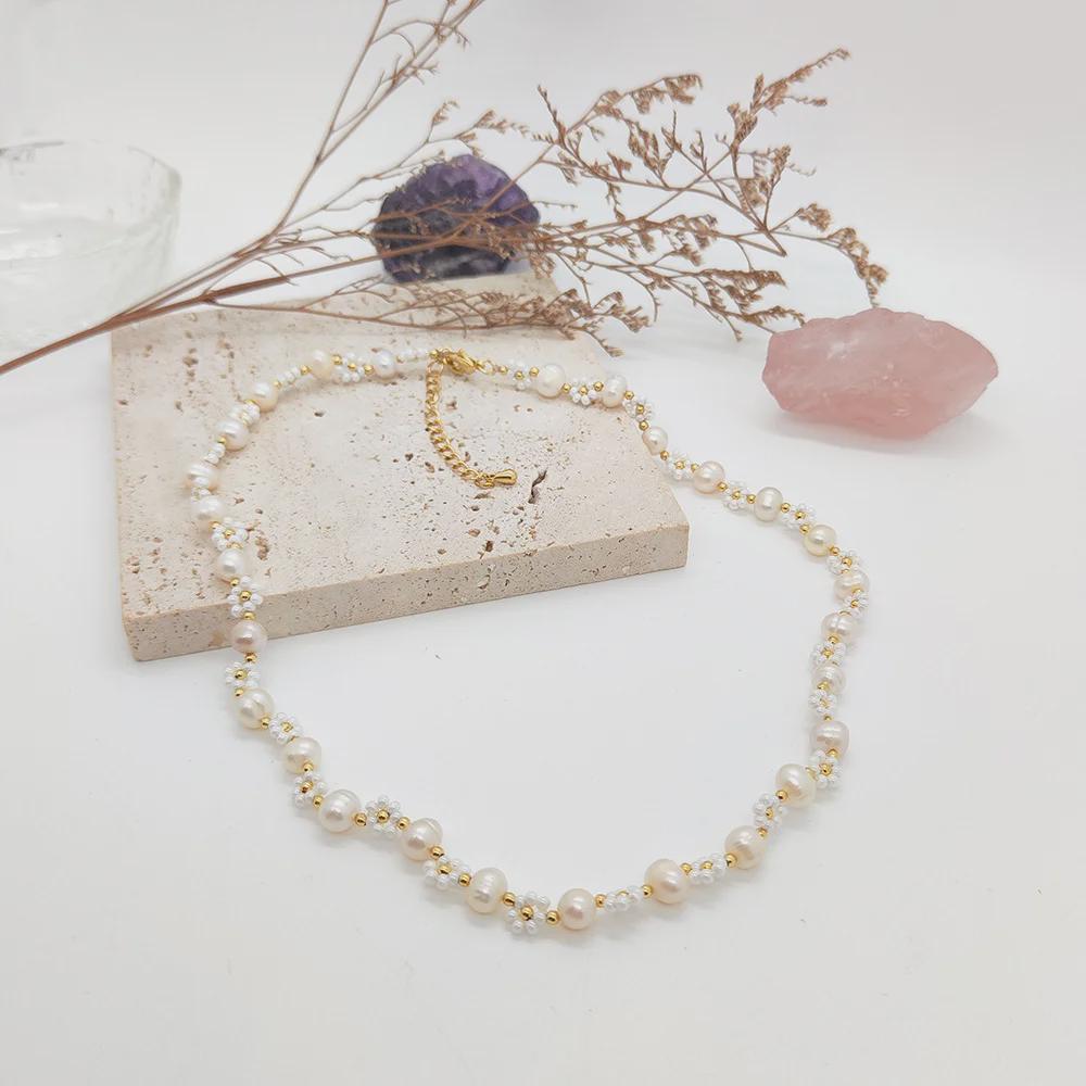Baroque Natural Pearl & Daisy Beaded Clavicle Necklace - Light Luxury Style