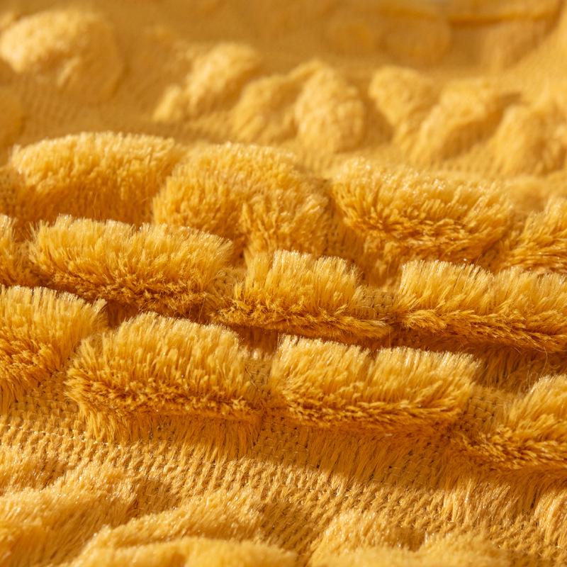 Уютная плюшевая подушка на осень и зиму - современный простой дизайн для дивана или гостиной