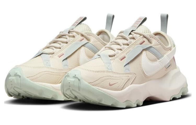 Nike TC 7900 Светлый древесно-серый Женский DD9682-102