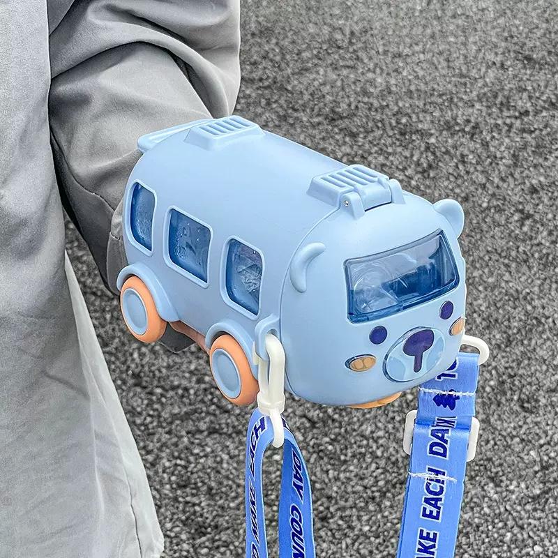 Креативный стакан с трубочкой Tritan в виде самолета для мальчиков - Безопасный, прочный, дизайн кроссбоди