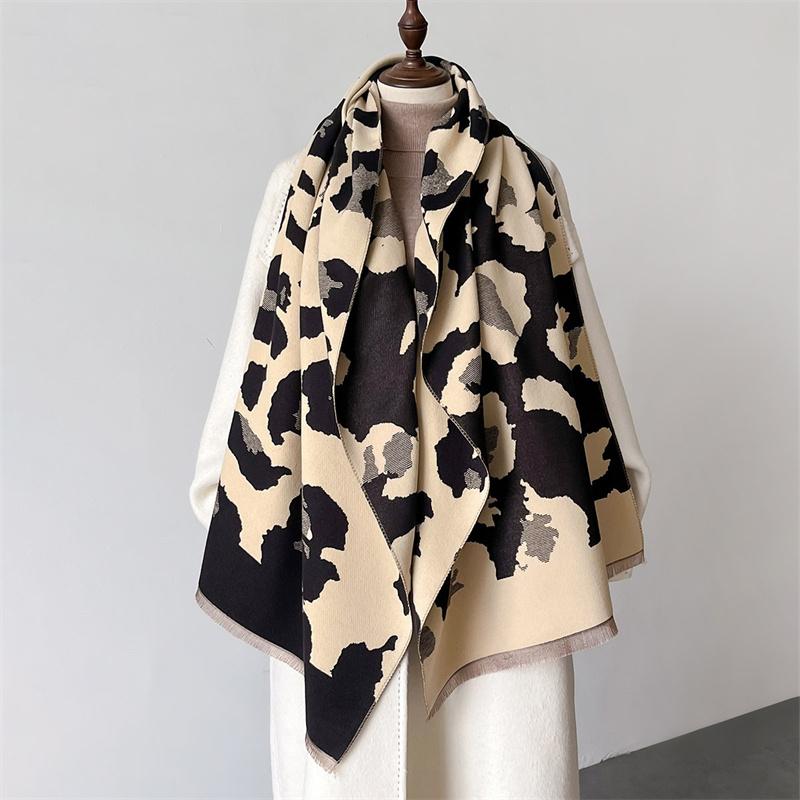 Fashion Scarf Animal Leopard Pashmina Shawls Lady Wraps Cashmere Bufanda Female Scarves Winter Warm Blanket Thick Stoles