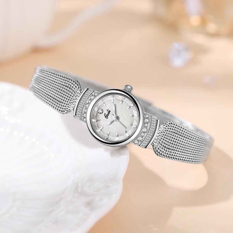 Gedi Womens 30m Waterresistant Alloy Case Quartz Wristwatch With Decorative Design