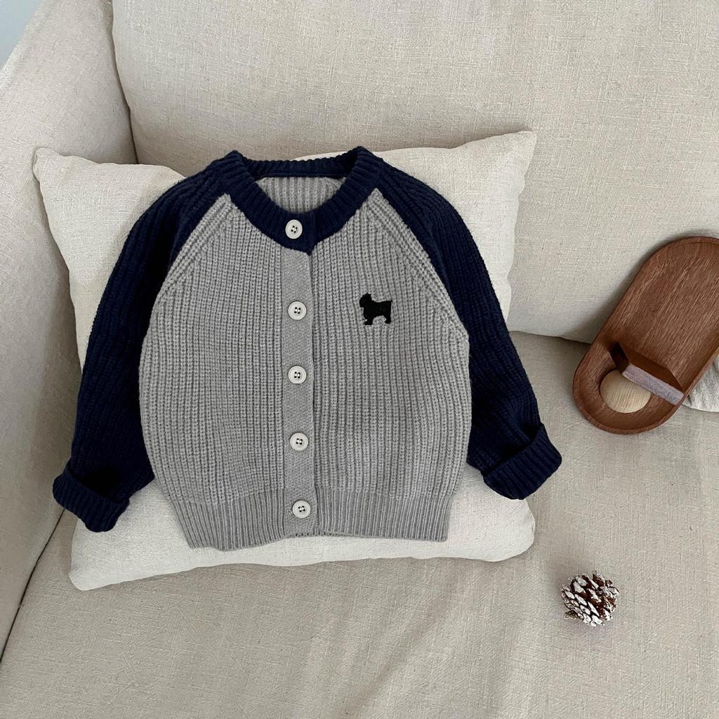 Стильный вязаный ромпер в стиле колор-блок для маленьких мальчиков - Милый осенне-зимний комбинезон