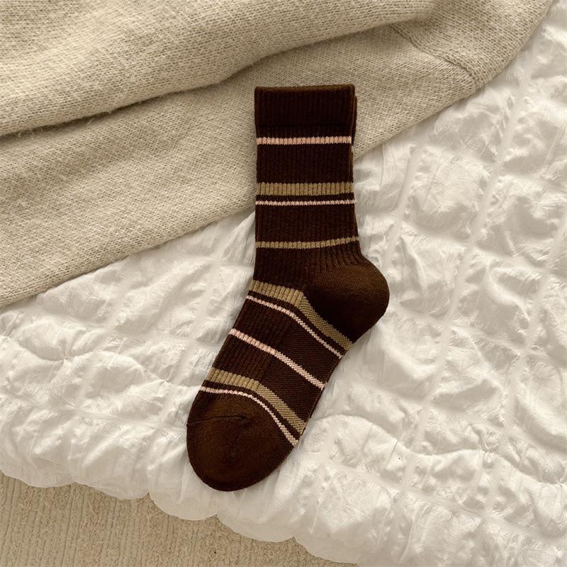 Женские осенне-зимние шерстяные носки до середины икры в мультяшную полоску без косточек, теплые длинные носки