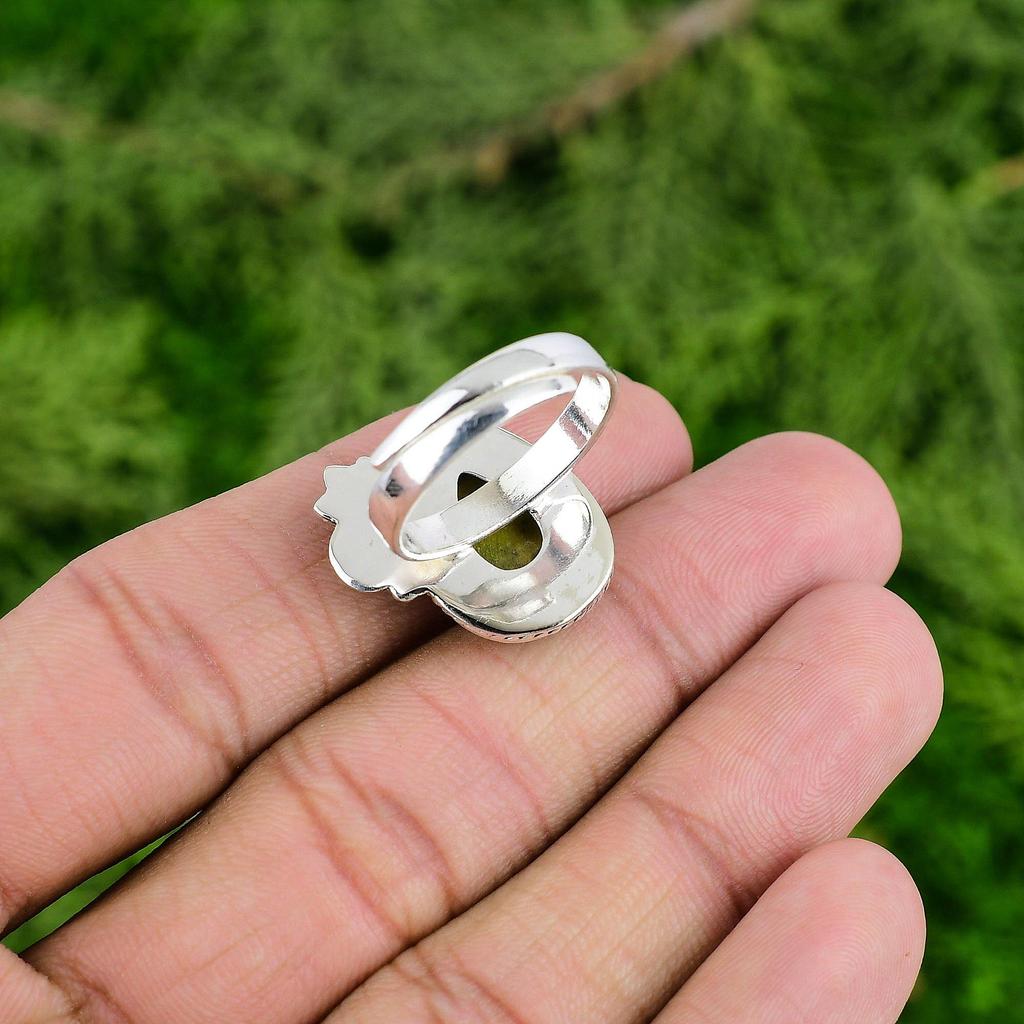 Подарок для нее Кольцо из серебра 925 пробы с натуральным стихтитом "Цветок обещания", регулируемое