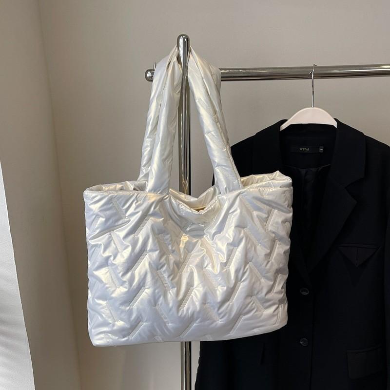 Chic And Fashionable Canvas Tote Bag For Women Versatile Daily Use In Black