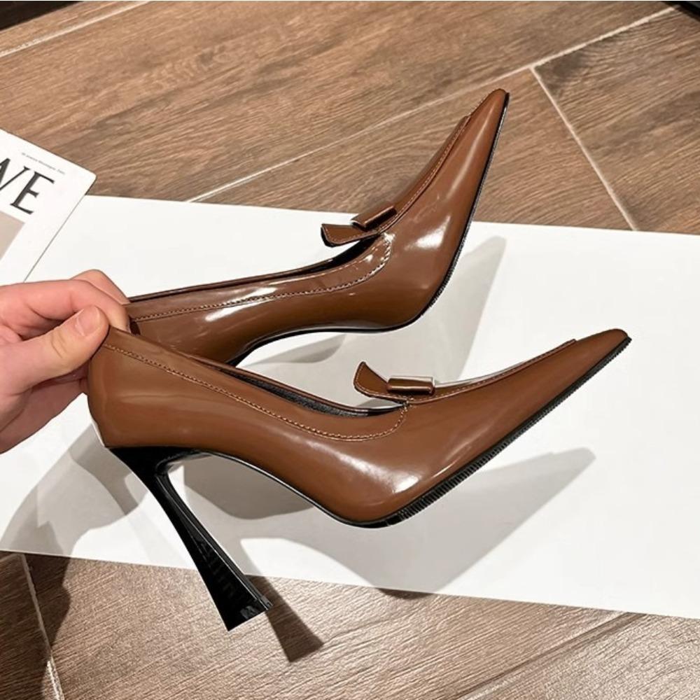 High Heels Women's 2025 New Retro Pointed Royal Sister Single Shoes Casual Business Black Thin Heel Patent Leather High Heels