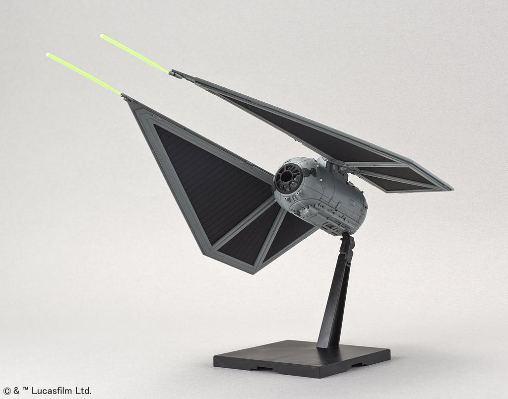 Star Wars Tie Striker Scale Plastic Model 1/72