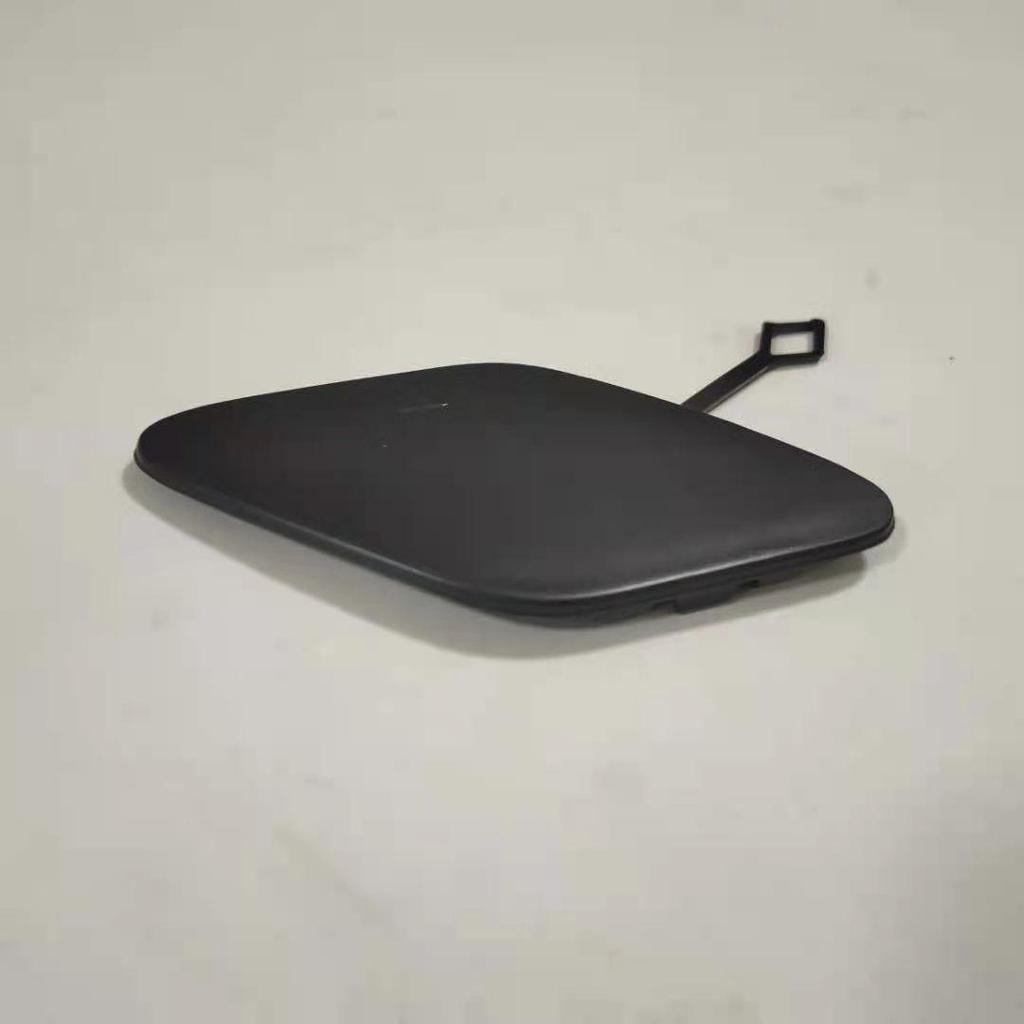 Крышка передней буксировочной проушины BMW 1 серии F52, Заглушка буксировочной проушины, Деталь 51117933180.