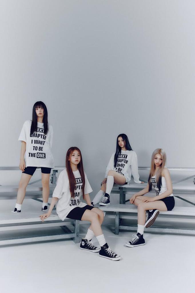 UNIS Curious 1st Single Album with Tracking Universe Ticket (Photobook NEW-Z Version)