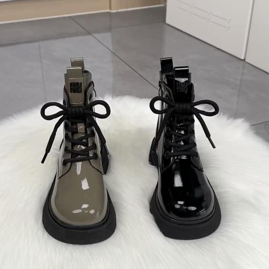 2025 Ретро Женские Мартинсы на Толстой Подошве из Лакированной Кожи - Модные Хлопковые Короткие Ботинки Британского Стиля на Осень/Зиму