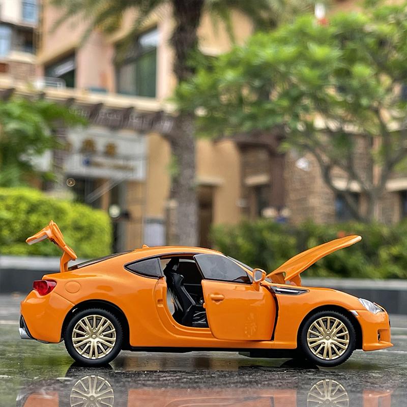 1/32 Модель спортивного автомобиля Subaru BRZ из сплава, Литой металлический игрушечный симулятор, Звук, Свет, Коллекционная серия, Подарок для детей