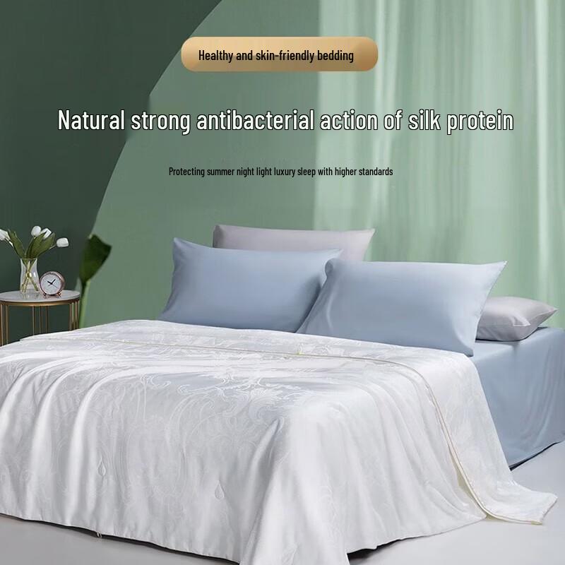 FUANNA 100% Silk Jacquard Antibacterial Summer Quilt
