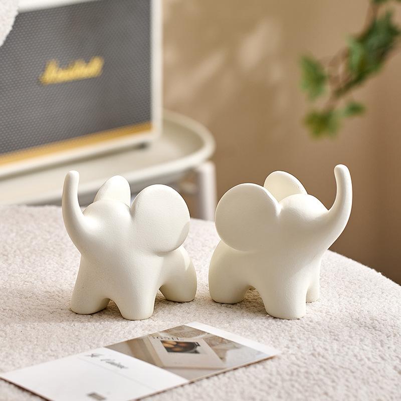 Simplified Cartoon Elephant Couple Statue Abstract Elephant Figurine Cute Animal Sculpture Home Decoration Resin Crafts Gift