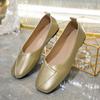 Осень Новые Туфли на Плоской Подошве Женские Квадратный Носок Мелкий Вырез Сшивание Мягкая Подошва Противоскользящие Износостойкие Низкие Туфли