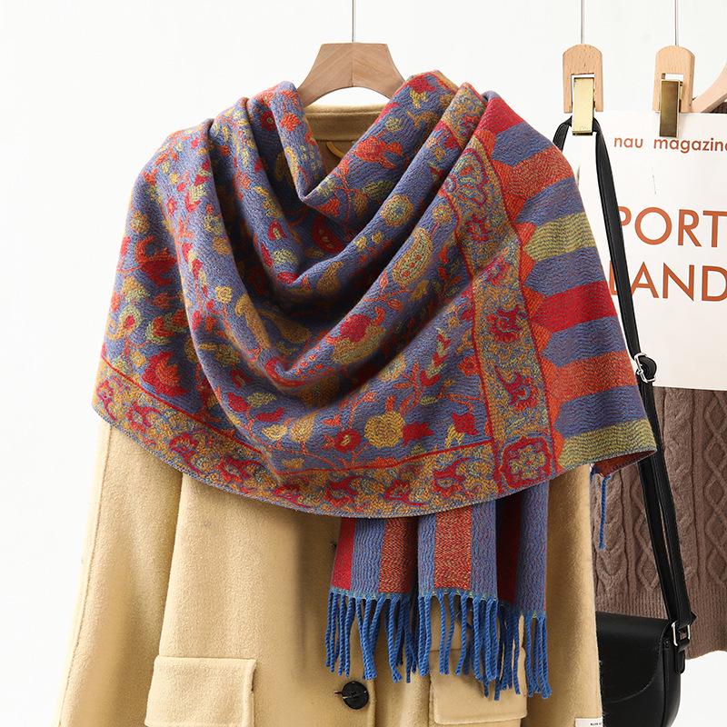 Women's Ethnic Style Jacquard Shawl: Thick, Warm Imitation Cashmere Scarf for Autumn/Winter