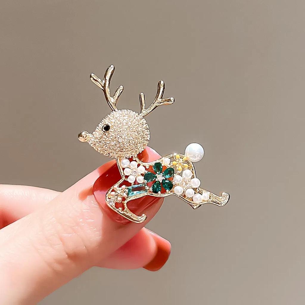 Sunward Growth Sunflower Brooch: Elegant Women's Corsage Pin for College Entrance Suits