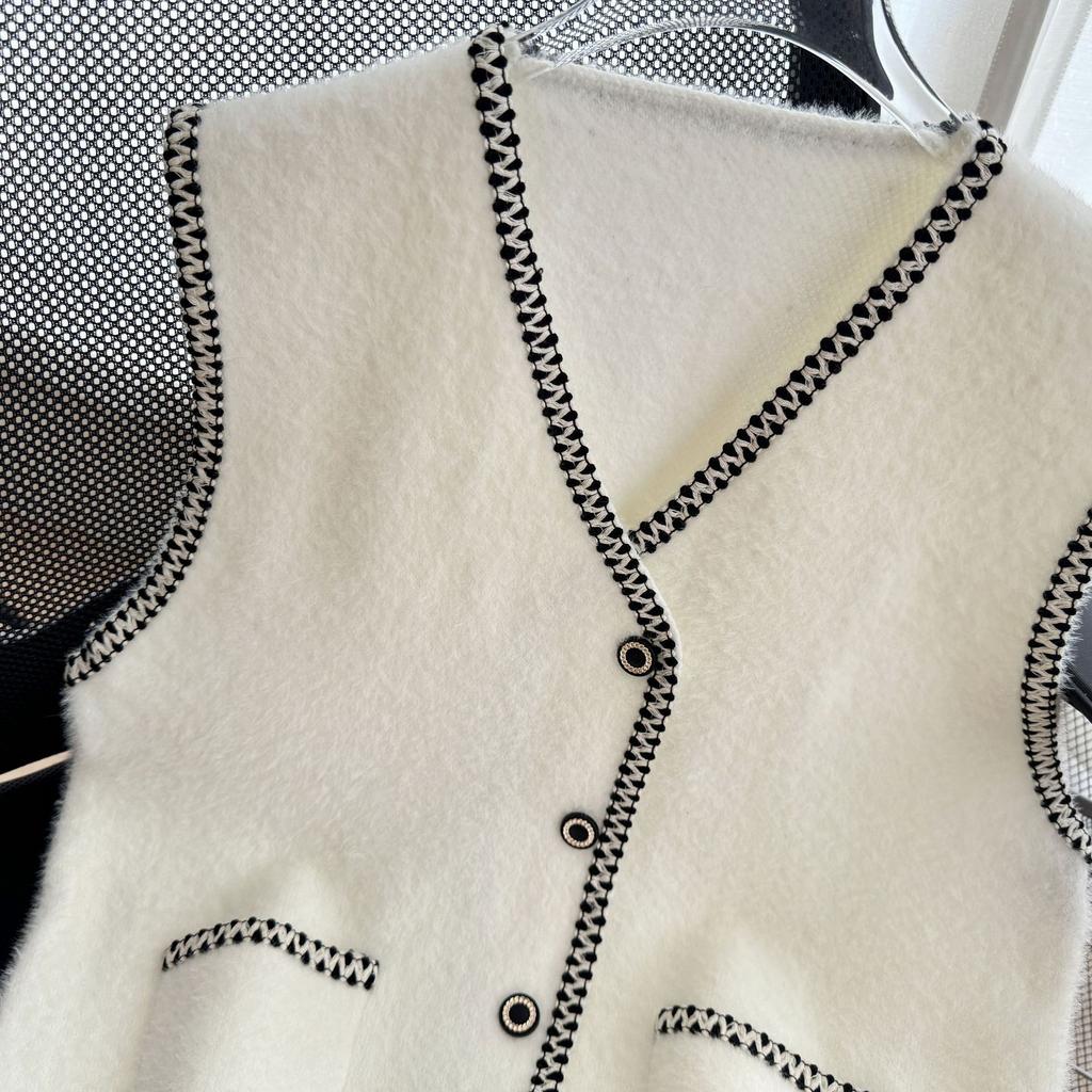 Women's Autumn and Winter Knitted Colour-Crossing V-Neck Cardigan Vest