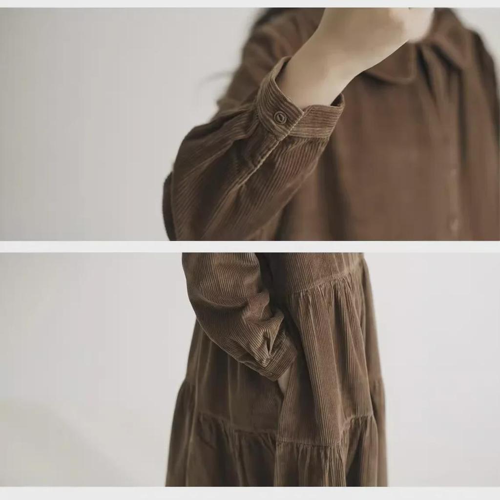 Платье А-силуэта с длинными рукавами и воротником-стойкой в японском стиле из вельвета