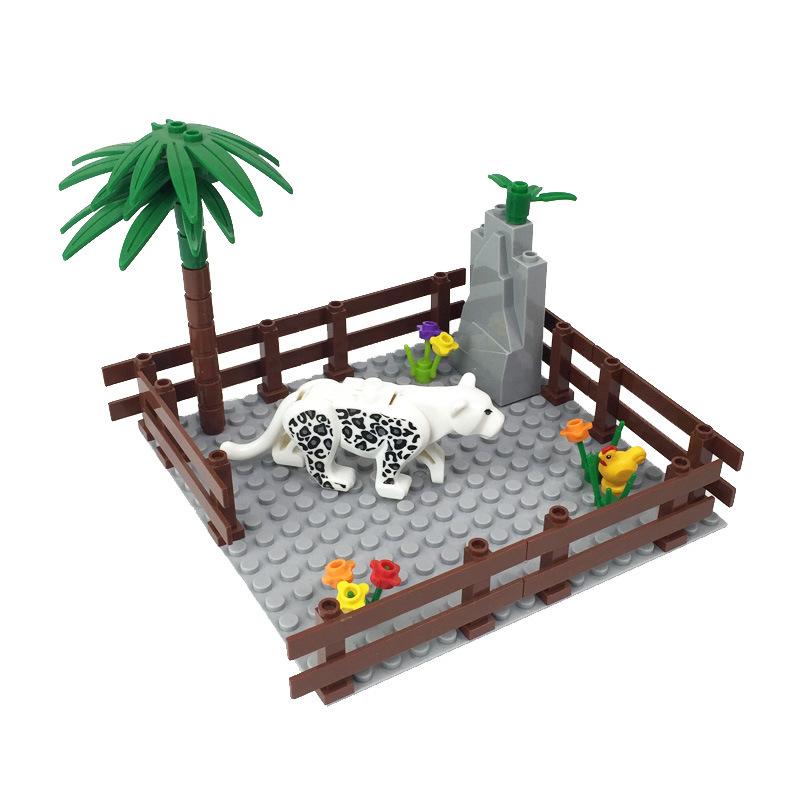 Farm Animal Building Blocks Set: Cow, Pig, Chicken & Horse DIY Kit