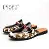 Яркие кожаные дизайнерские люксовые брендовые мужские модные тапочки летние удобные полусандалии для мужчин мюли повседневная обувь шлепанцы мокасины