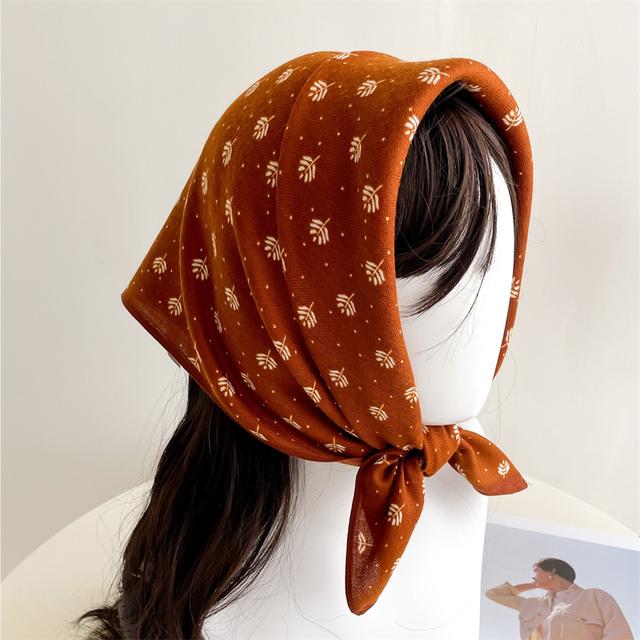 Дизайнерский велюровый квадратный шарф для женщин, шейный платок, галстук, модный маленький клетчатый шарф для волос на запястьях, новый платок, бандана 