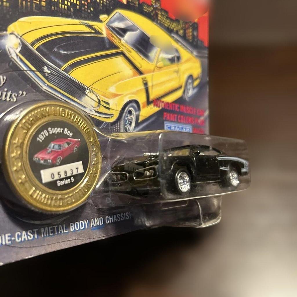 Johnny Lightning Muscle Car Ограниченная серия Мини-автомобиль
