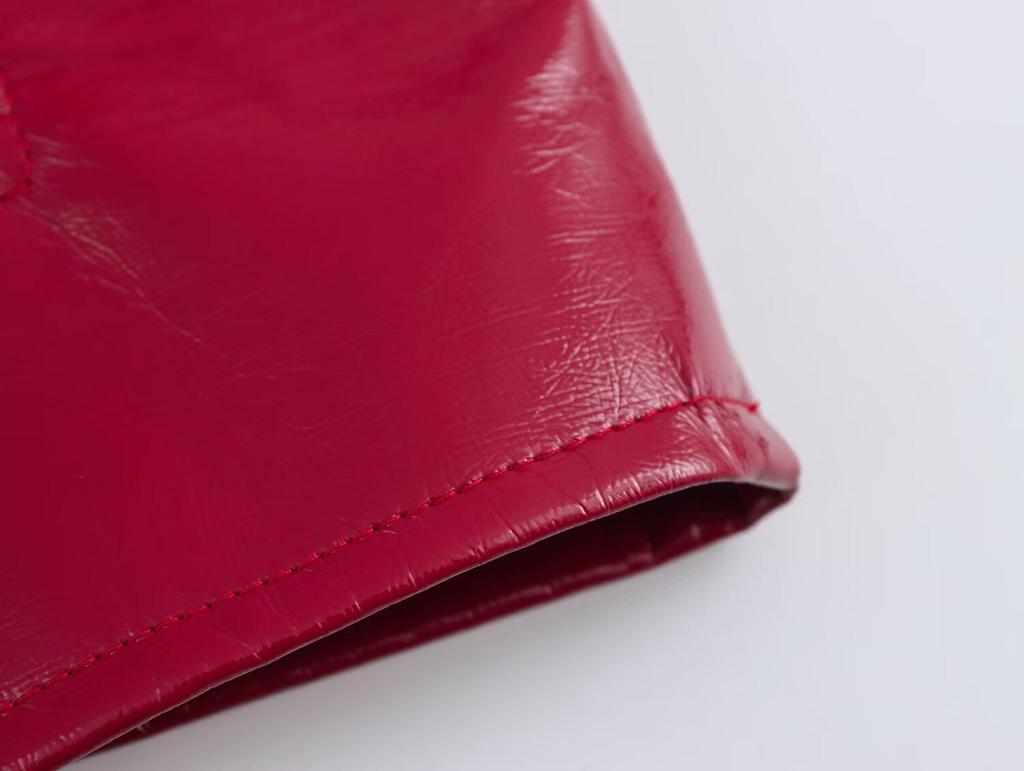 2025 Весенняя женская красная глянцевая кожаная куртка с лацканами – Европейский и американский стиль