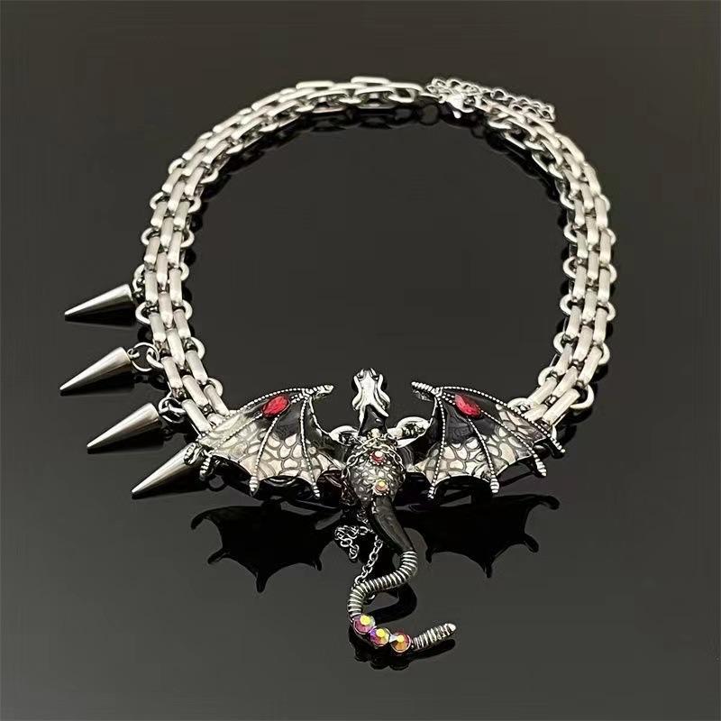 Hip Hop Street Necklace Female Niche Design High Sense Female Y2k Domineering Collarbone Chain Tide