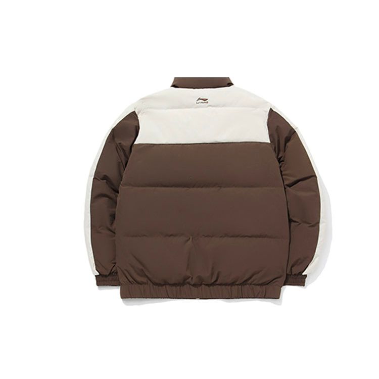Li Ning воротник-стойка повседневная цветная короткая теплая пуховая куртка мужская куртка коричневого цвета AYMQ125-4