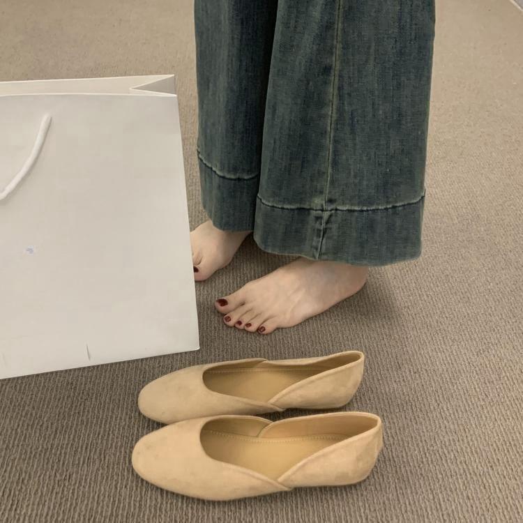 Korean Version of Versatile Shallow Mouth Round Head One-pedal Suede Flat-soled Ladyshoes Women's Gentle Evening Breeze Not Tired Feet Ballet Shoes