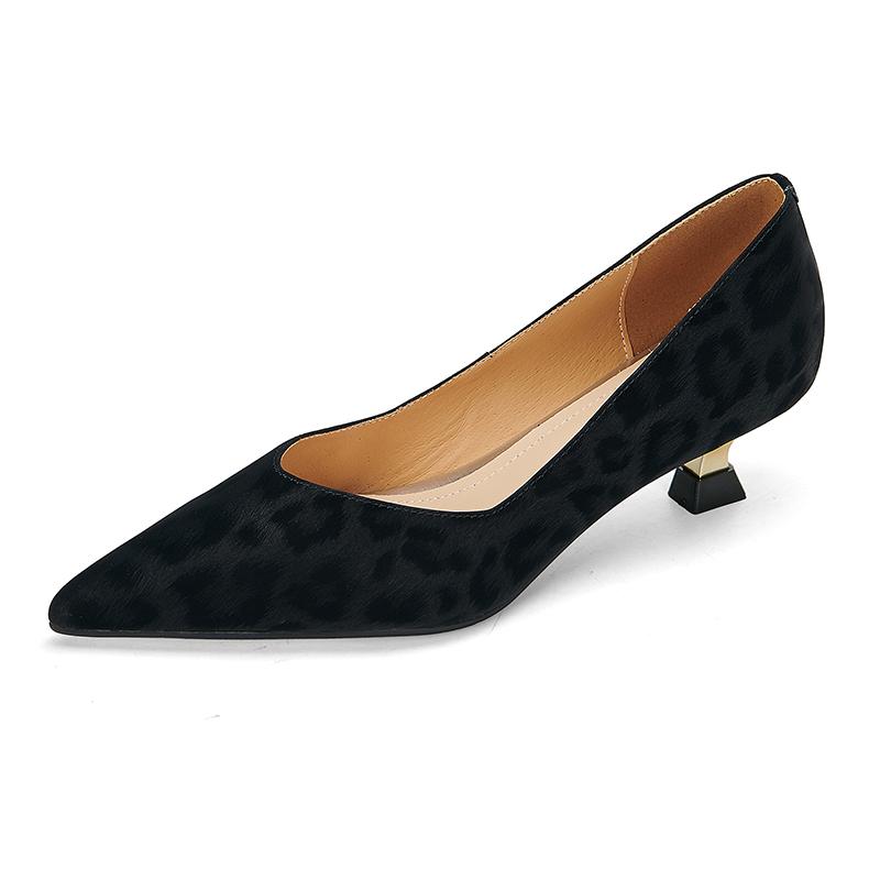 Модные новые весенне-летние туфли из натуральной кожи, женские, модные, ретро, с леопардовым принтом, с острым носком, женские туфли-лодочки на среднем каблуке, серебристые