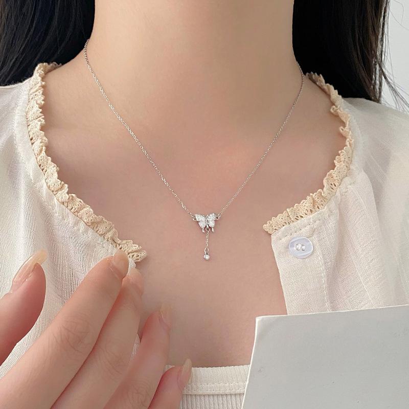 Exquisite Butterfly Tassel Collarbone Chain with A Light Luxury and High-end Temperament