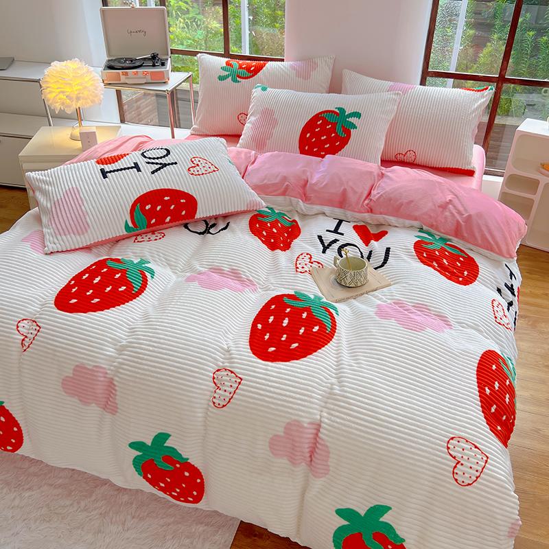 Cartoon Strawberry Duvet Cover Super Soft Kawaii Fluffy Bedding Set Reversible Flannel Plush Comforter Cover with 2 Pillowcase