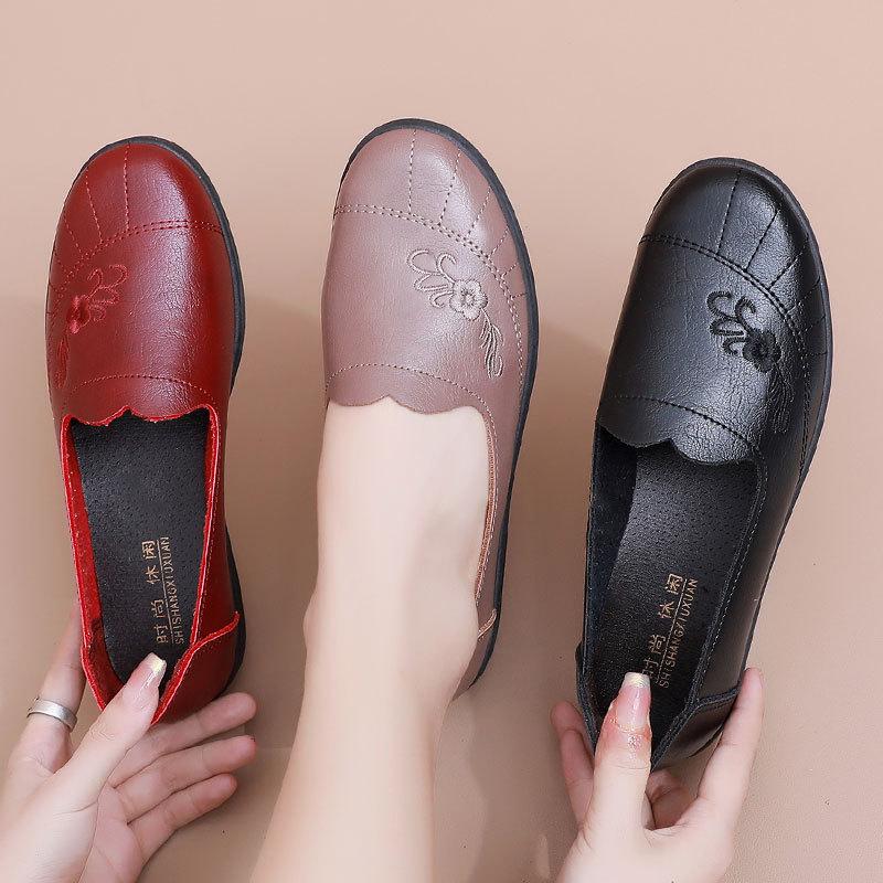 Модные весенние туфли-лоферы с цветочным принтом для женщин среднего и пожилого возраста. Удобные туфли-лоферы на мягкой подошве для мам. Нескользящие туфли-лоферы для бабушек.