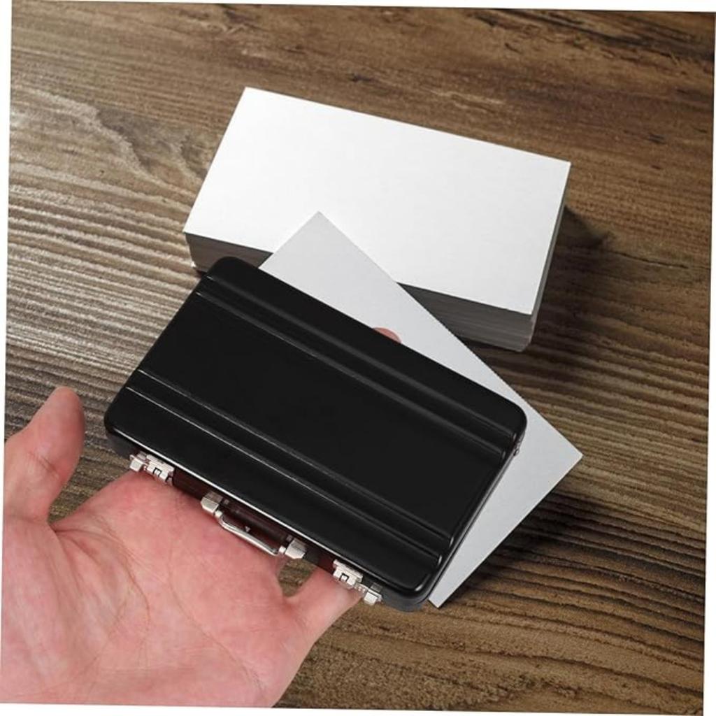 Элегантный портативный держатель для визитных карточек из алюминия для офисного использования