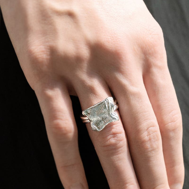 REINDEER MOROCCO RING 01