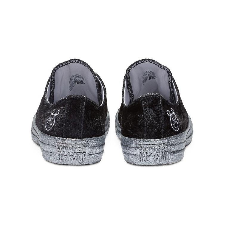 (WMNS) Converse x Майли Сайрус Chuck Taylor All Star Ox 'Черный' Женские 563722C