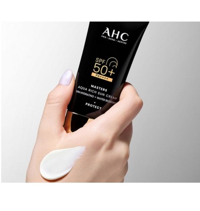 AHC Солнцезащитный крем Masters Aqua Rich SPF50+ PA++++ | Легкий и увлажняющий корейский солнцезащитный крем – 30 мл