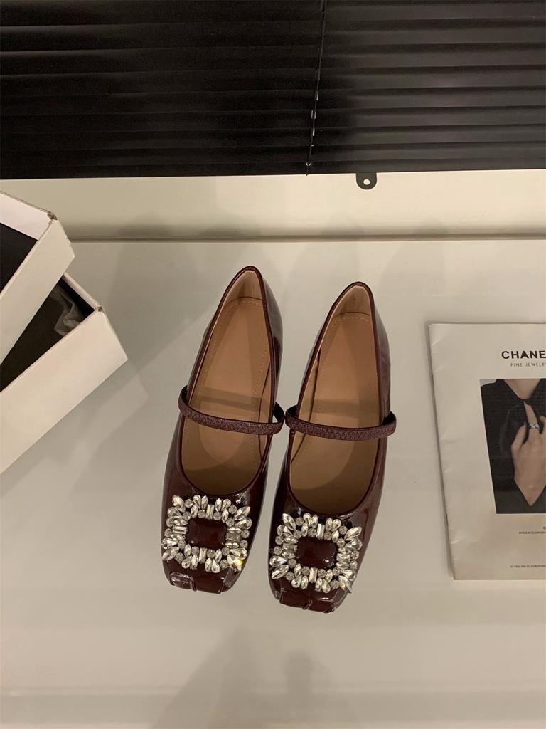 Туфли Мэри Джейн на плоской подошве из французского серебра, женские туфли, весна-осень 2025 года, вечерние туфли красного цвета со стразами и квадратной головкой