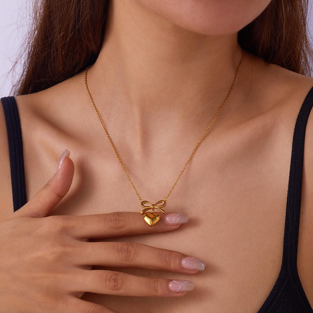 Элегантное ожерелье-подвеска в форме сердца с дизайном банта-бабочки из нержавеющей стали для повседневной носки