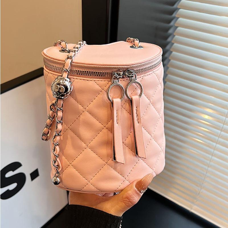 Chain Bag Women's Shoulder Messenger Bag New Fashion Three-dimensional Versatile Bucket Bag