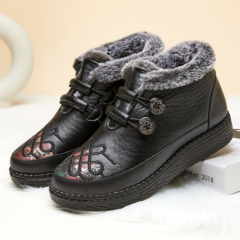 Autumn and Winter Women's Warm Short Boots Plus Velvet Thick Embroidered Women's Warm Shoes