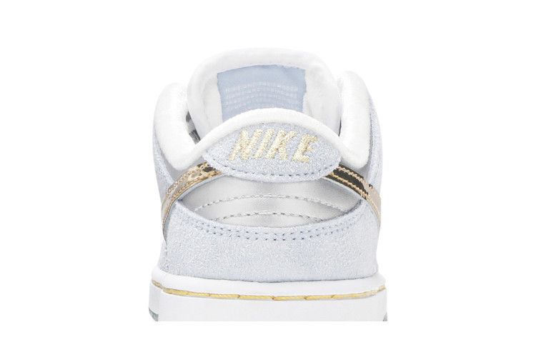 Kids' Sneakers Nike SB Dunk Low Sean Cliver (PS) Ice Blue/White-Metallic Gold-Metallic Silver