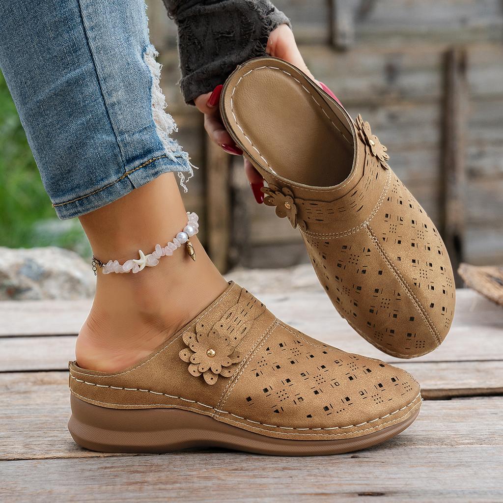 Fashion 2025 New Women Wedge Mules Slippers Lightweight Hollow Out Shoes Woman Plus Size Thick Sole Outdoor Sandals Female Slides Women