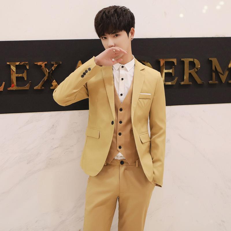 Мужской деловой приталенный пиджак — повседневная или официальная одежда для жениха и его друзей.