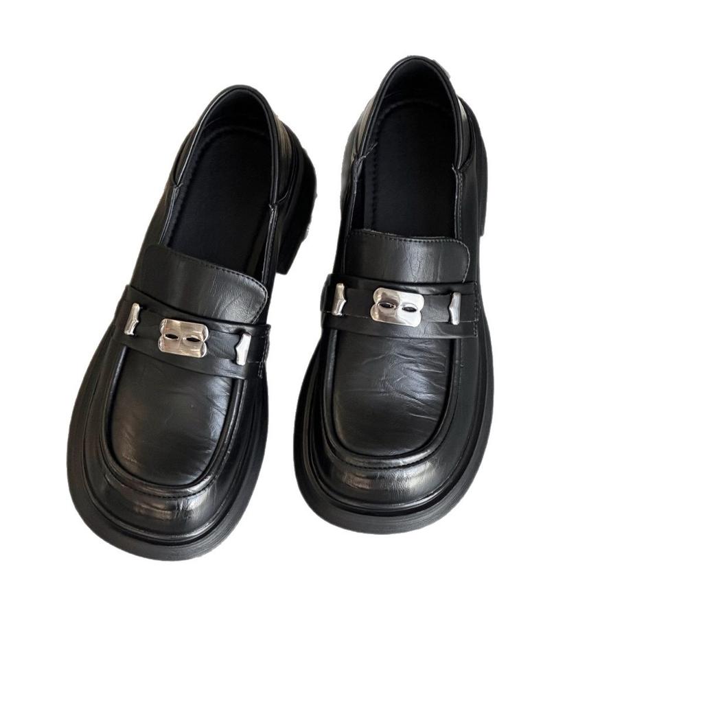 Женские лоферы на платформе 2025 новая осень универсальные черные туфли из маленькой кожи британский стиль французский ретро туфли на плоской подошве