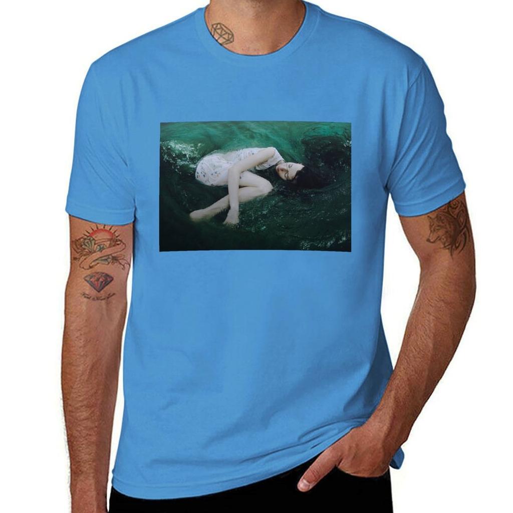 And the ocean loved her back T-Shirt summer top sweat Short sleeve tee plus size clothes mens graphic t-shirts pack