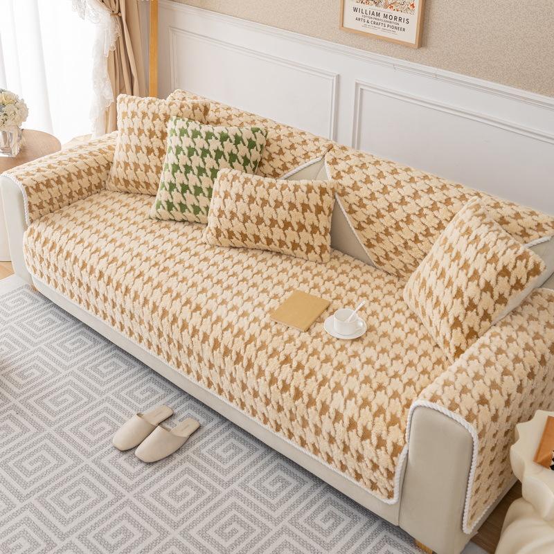New Houndstooth Sofa Cushion Winter Thickened Winter Plush Cushion Anti-slip Leather Sofa Cover Cloth Towel